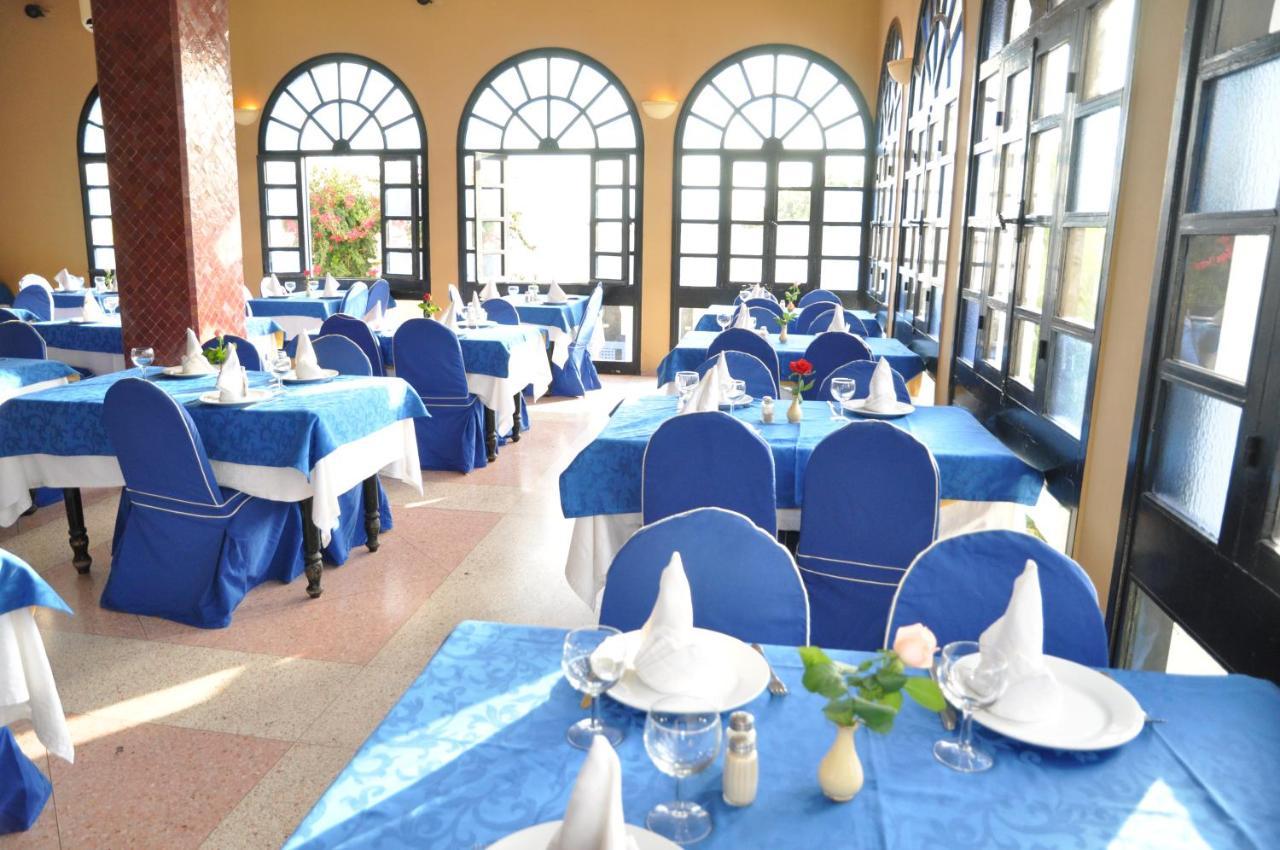 Hotel Les Omayades Agadir Buitenkant foto