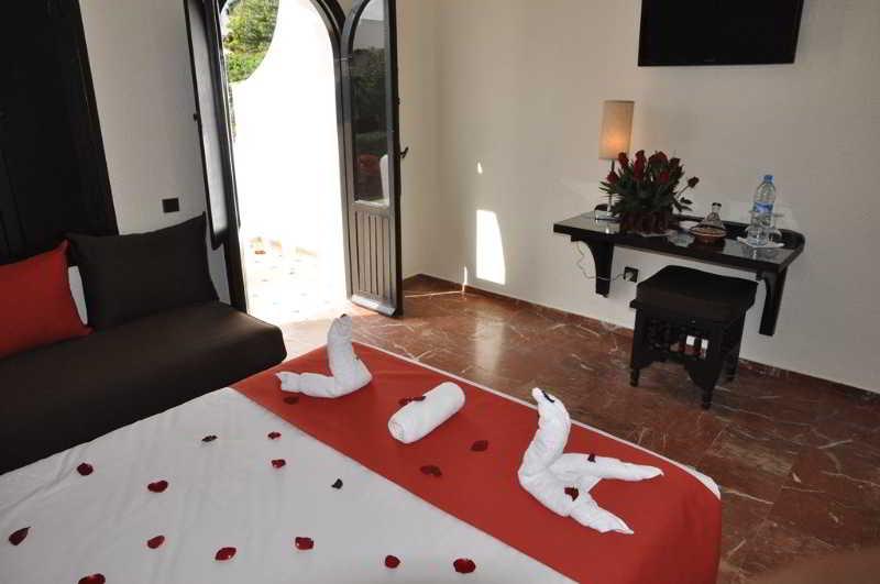 Hotel Les Omayades Agadir Buitenkant foto
