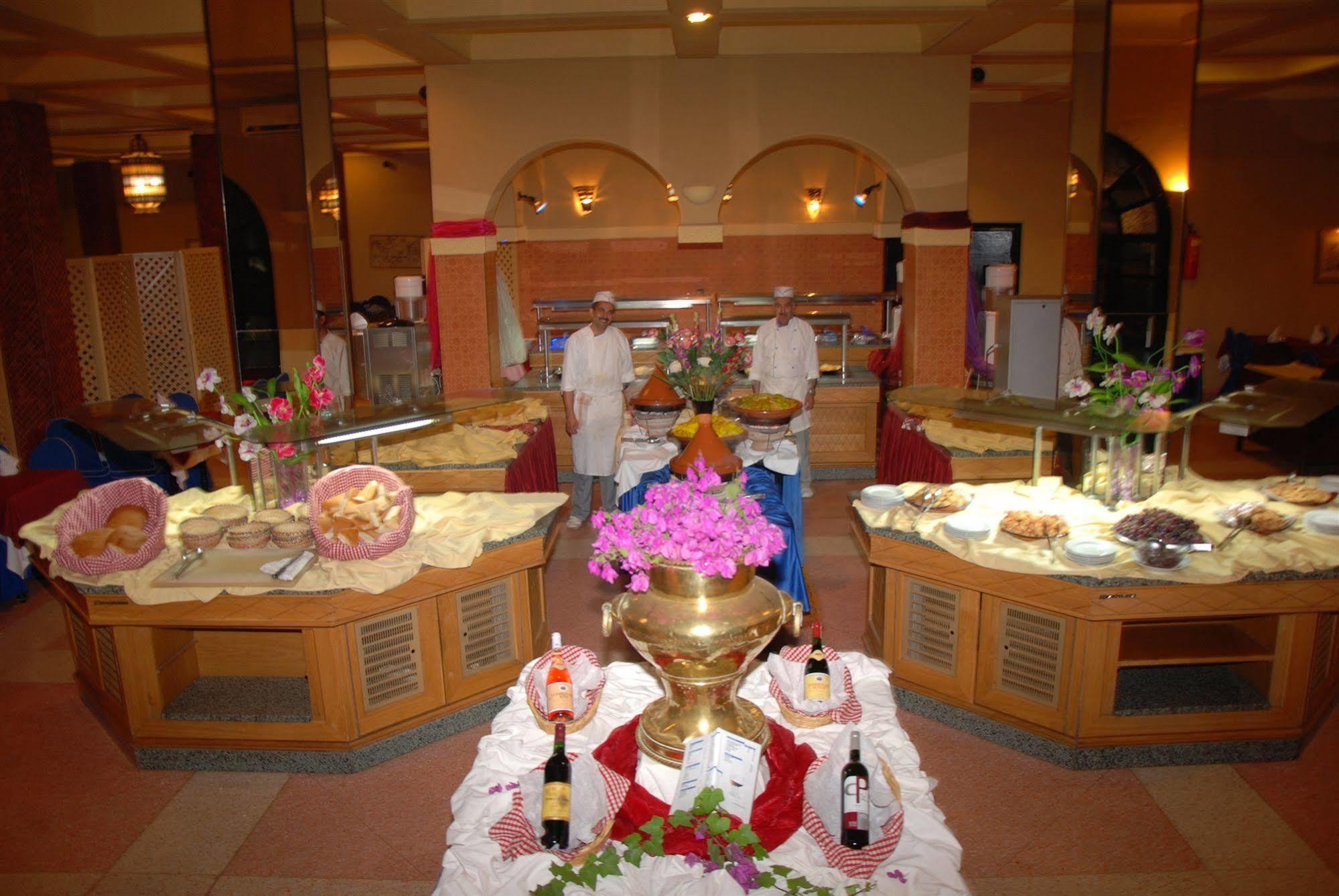 Hotel Les Omayades Agadir Buitenkant foto