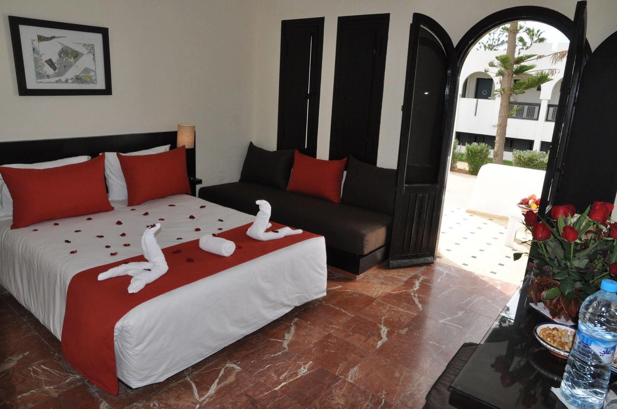 Hotel Les Omayades Agadir Buitenkant foto